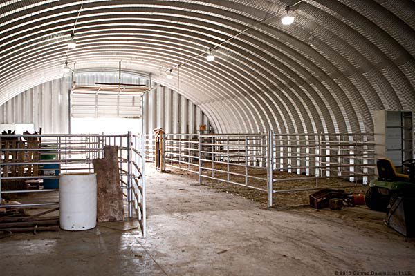 S-model horse barn shelter